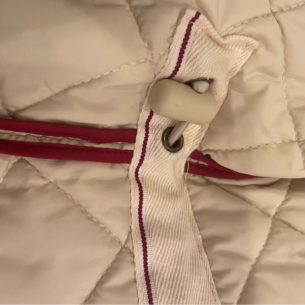 GAP Beige Quilted Vest - Picture 8 of 8